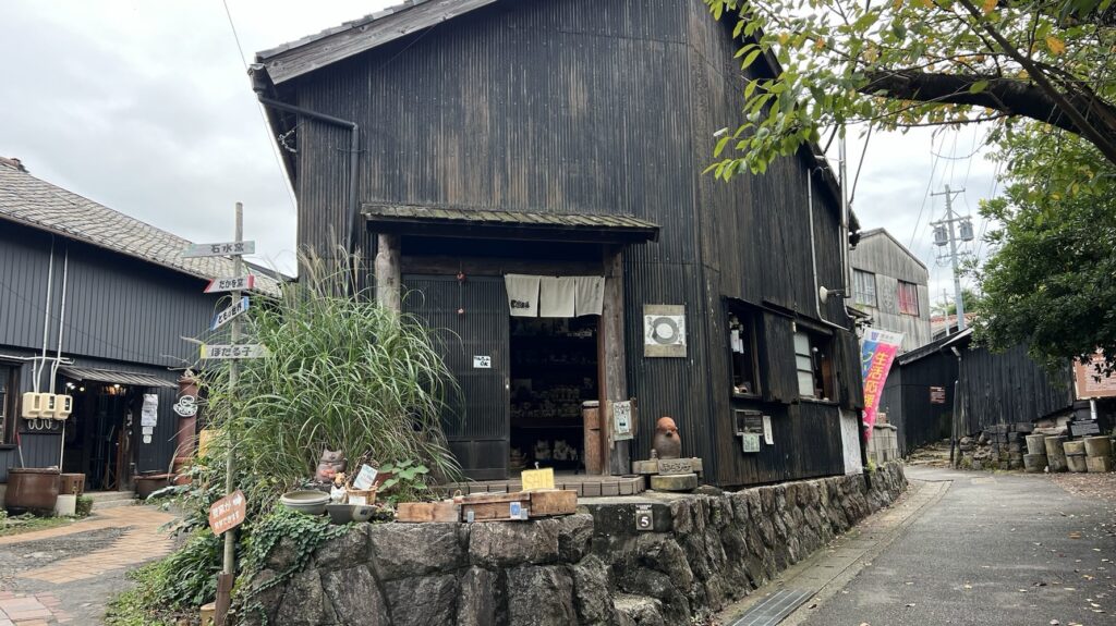 Tokoname with kids